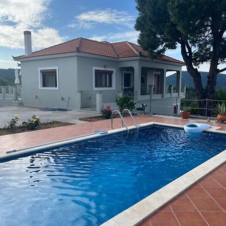 Villa Ouranos In Pefkias สโกเปลอสทาวน์ ภายนอก รูปภาพ