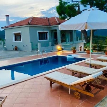 Villa Ouranos In Pefkias สโกเปลอสทาวน์ ภายนอก รูปภาพ