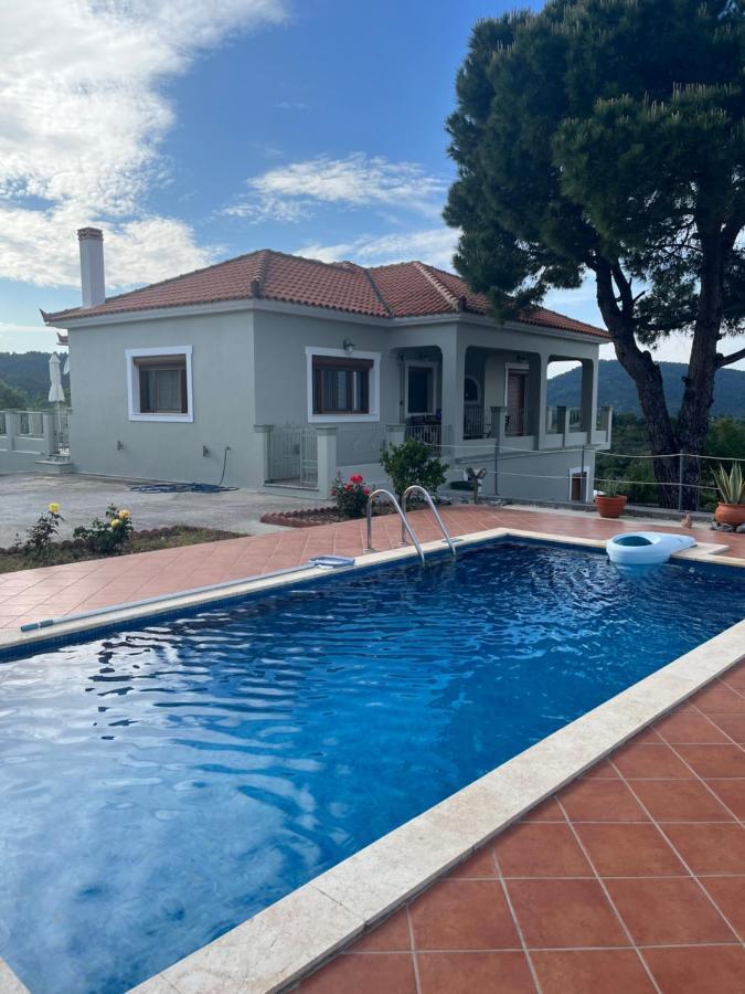 Villa Ouranos In Pefkias สโกเปลอสทาวน์ ภายนอก รูปภาพ